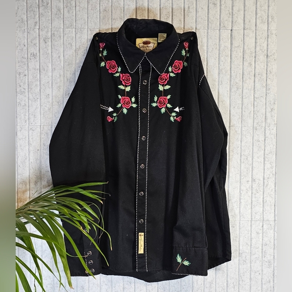 Larry Mahan Cowboy Collection Western Shirt M Black Rose Embroidered Snap - Picture 1 of 2